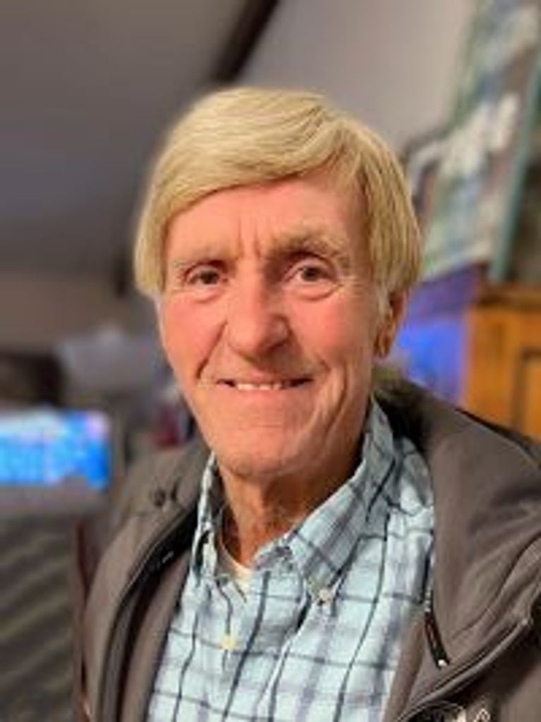 Gerald (Jerry) Peluk