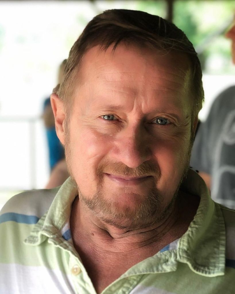 Robert Earl Akridge Profile Photo