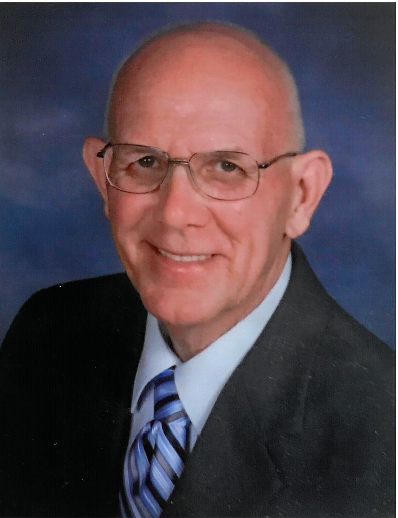 Floyd "Lou" Lewis Profile Photo