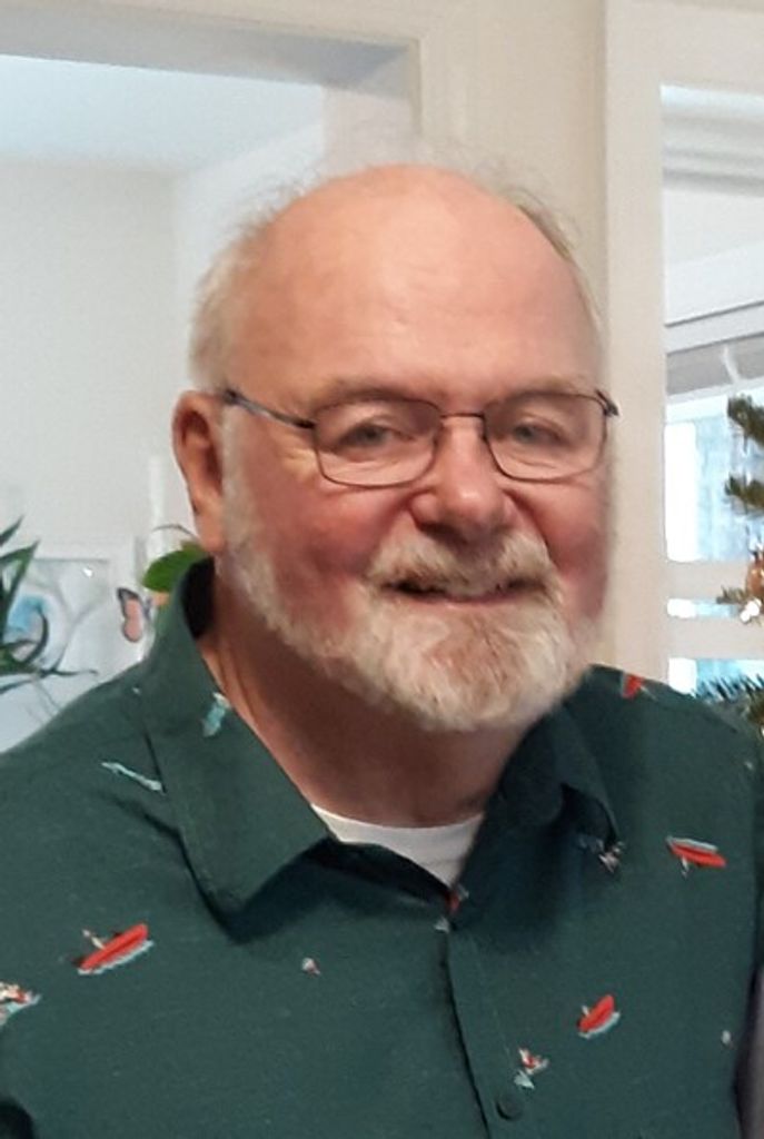 Paul E. Houle Sr. Profile Photo