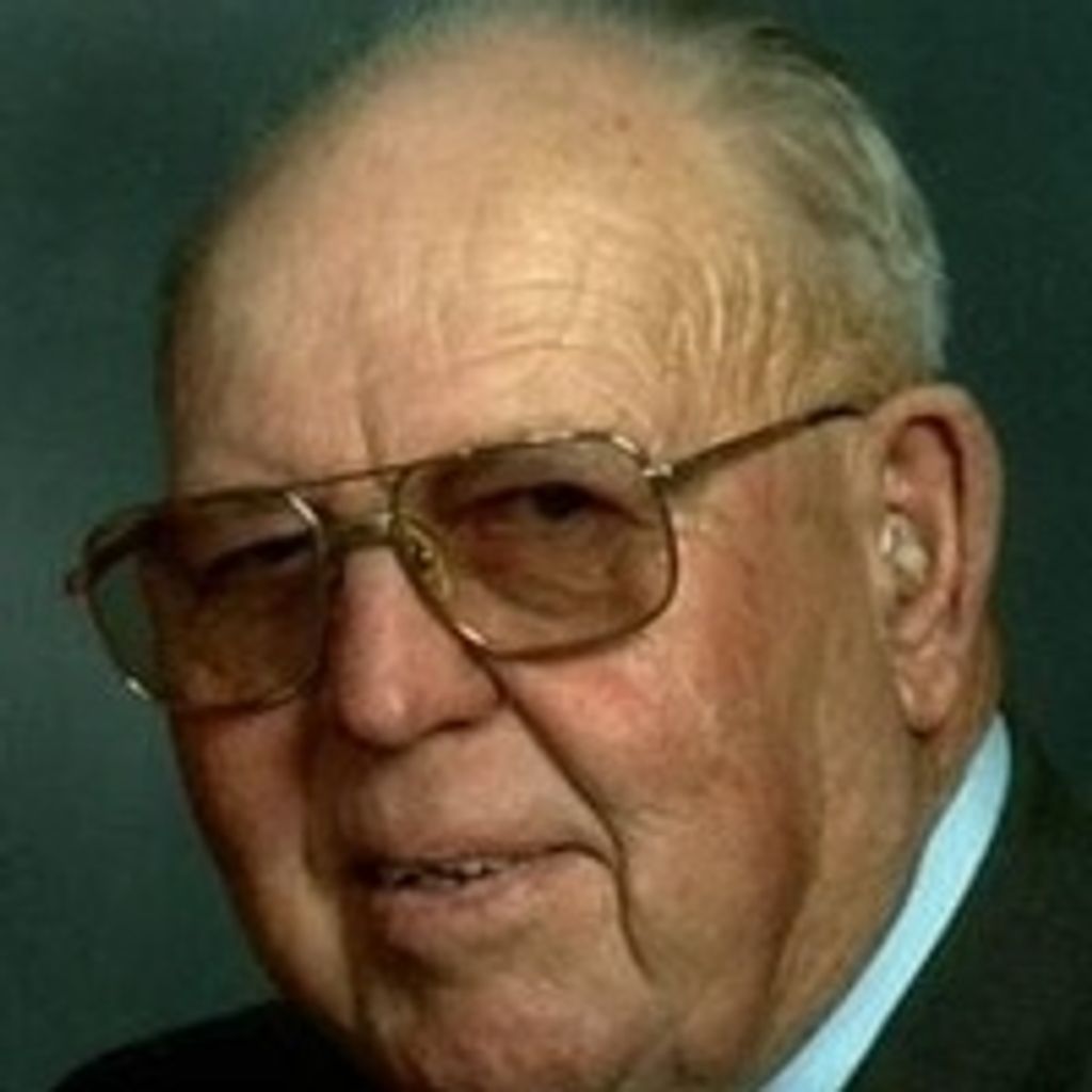 Walter L Hewitt