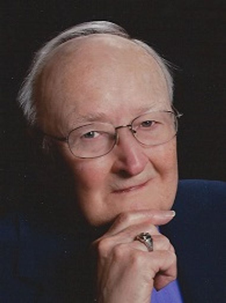 Earl Hoel Profile Photo