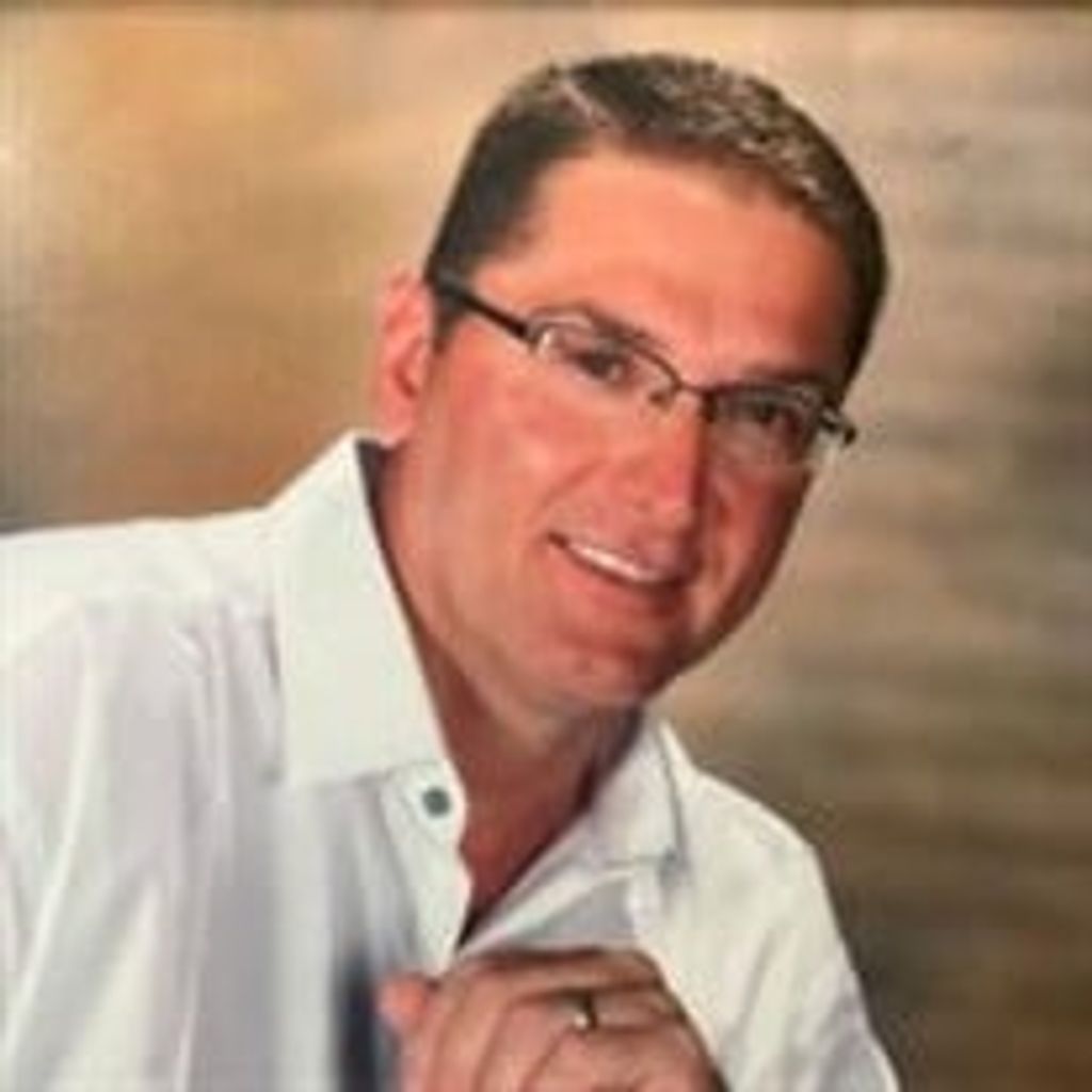 Dennis Holmes Profile Photo