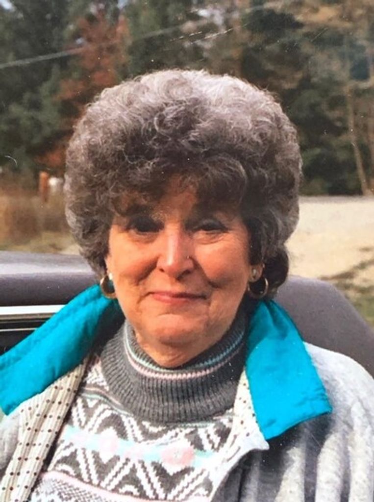 Mary Helen Slinger Profile Photo