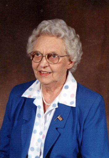 Evelyn "Miss Heide" Mae Heidebrecht photo gallery thumbnail 1 of 78