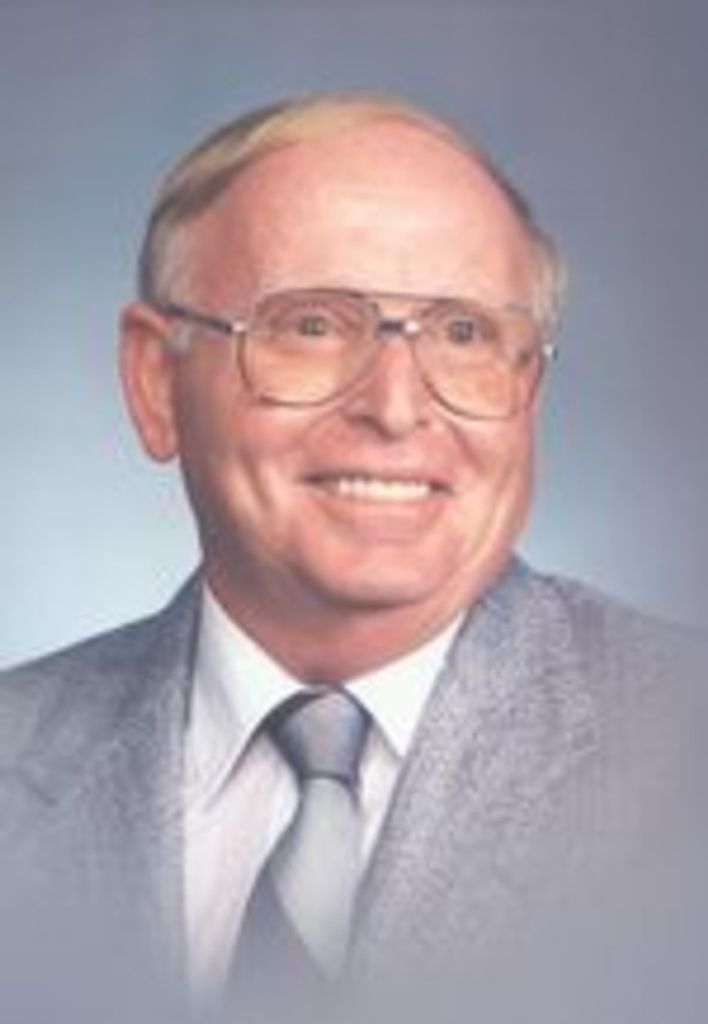 Eugene L. Gene Lucklum