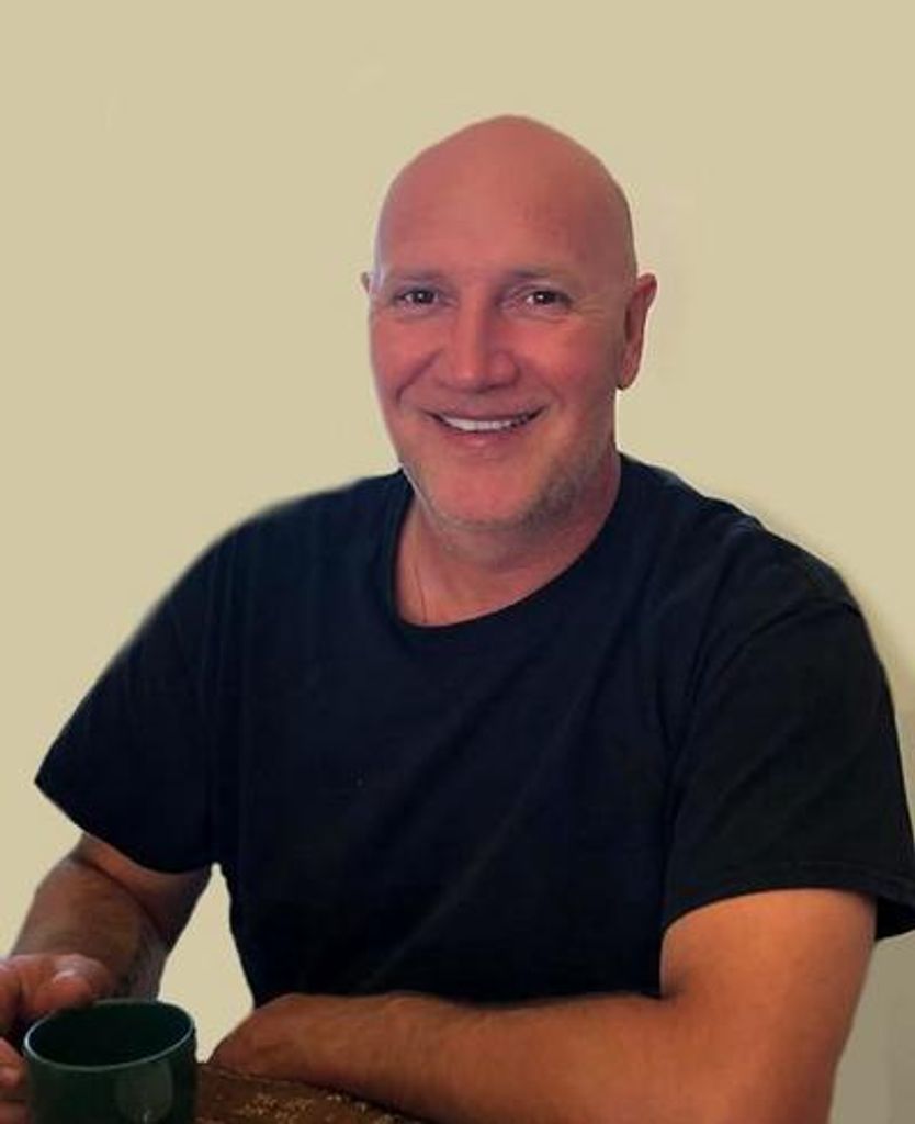 Stephen Thomas Hackett Profile Photo