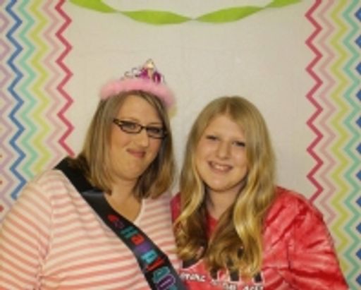 Sherry Minshall photo gallery thumbnail 6 of 63