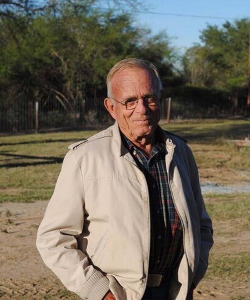 Joe J Vyvlecka Profile Photo