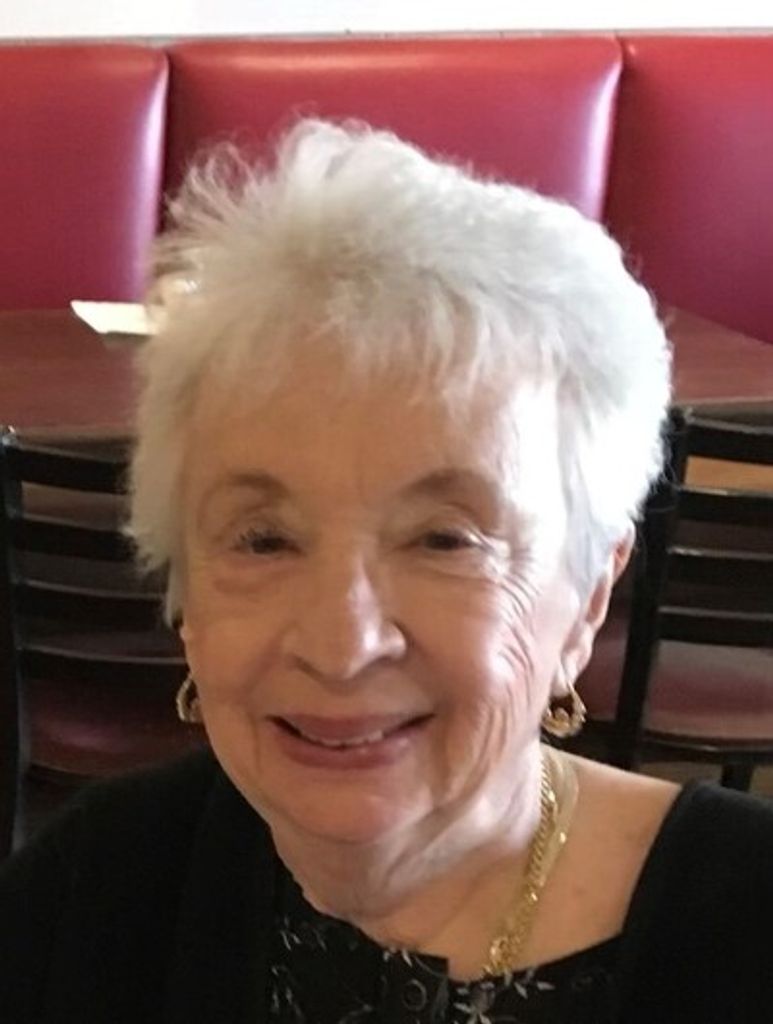 Loretta Hochmuth Profile Photo