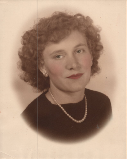 Millie Beets's obituary image