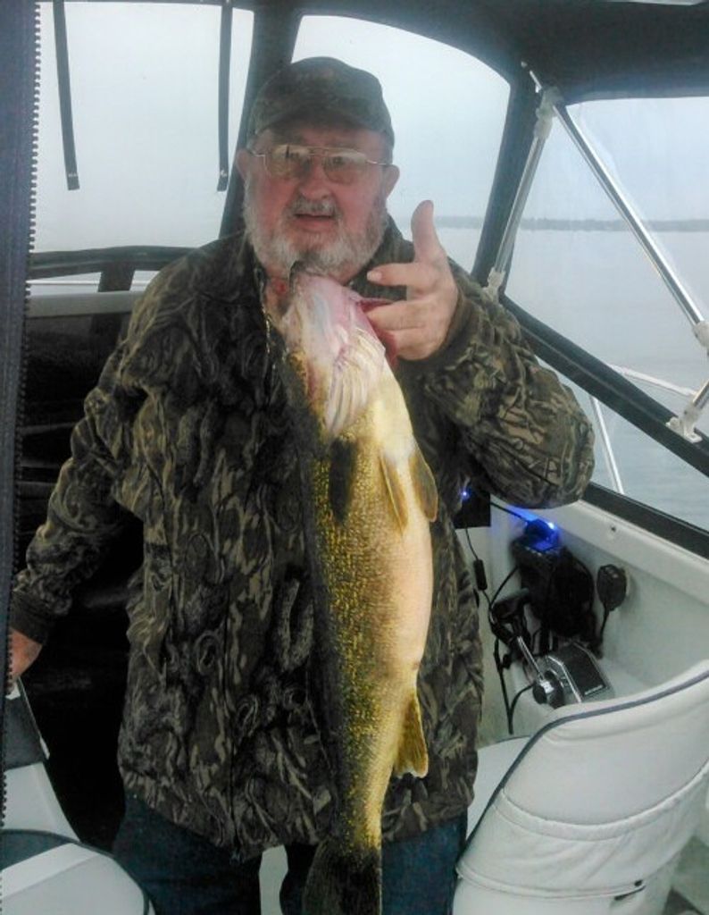 Richard J. "Dick" Munk Sr. Profile Photo