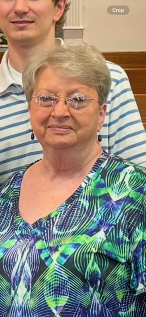 Vickie Thompson Hayes Profile Photo