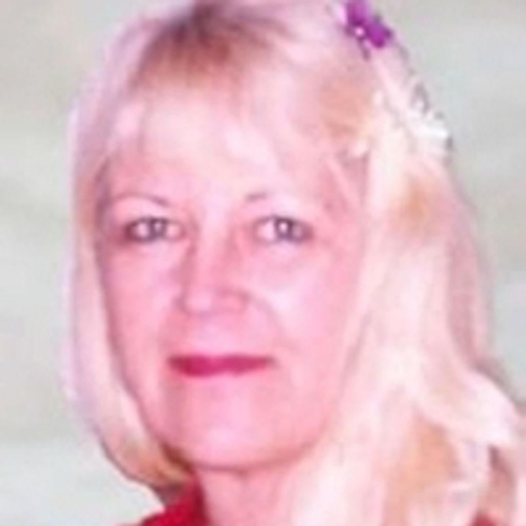 Sally Messelt Profile Photo