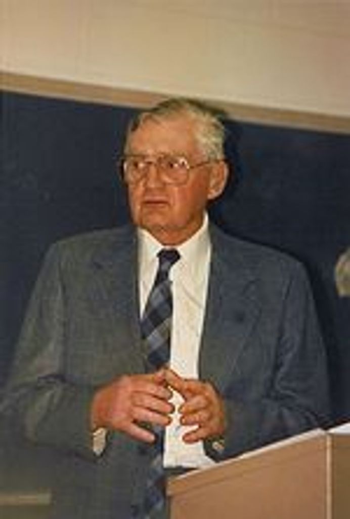 Earle E. Cairns, Phd Profile Photo