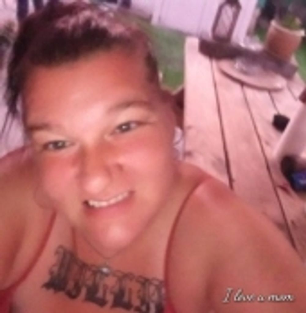 Shannon Marie Davis Profile Photo