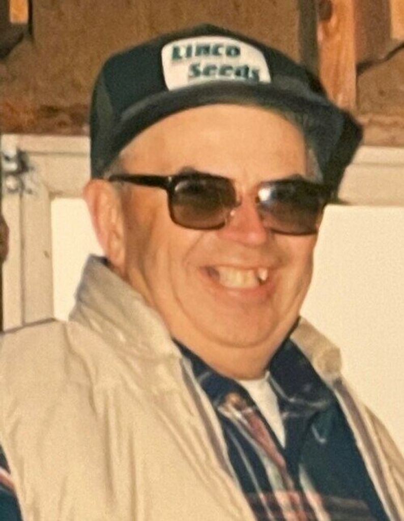 Willard  Maahs