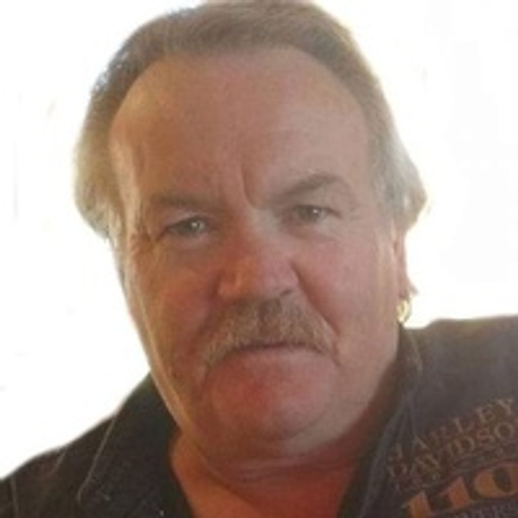 Max Wayne Olson