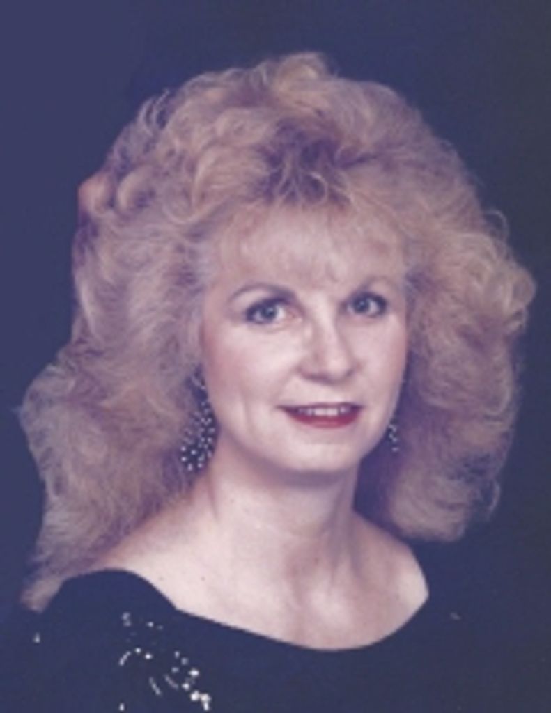 Carolyn  Woods Wilson