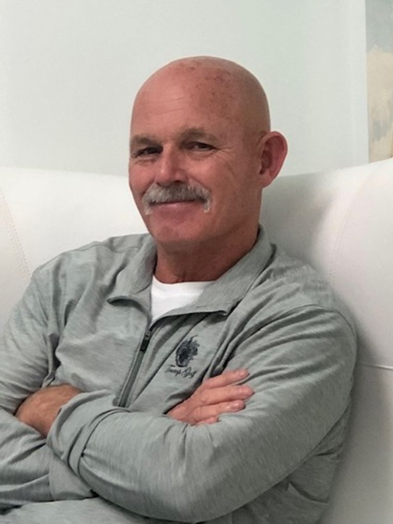 Alan Thompson Profile Photo