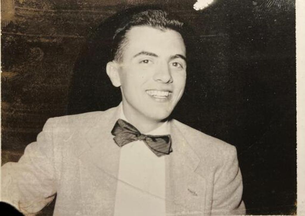 Mills Robert Edwards Profile Photo