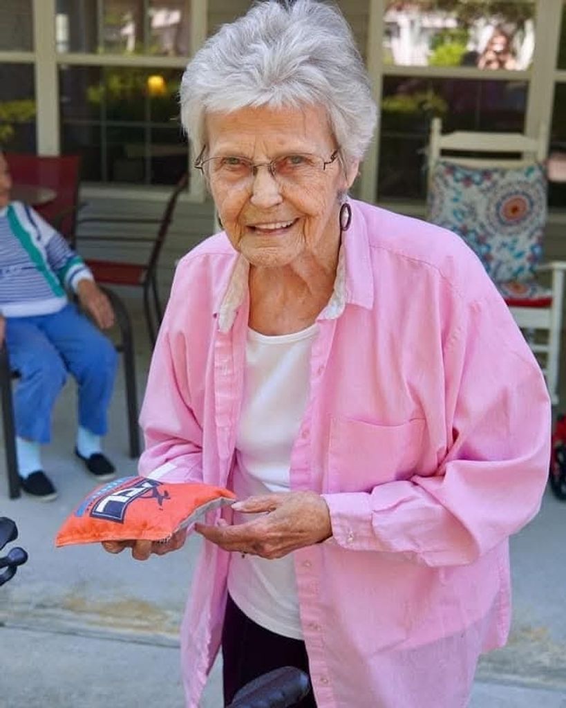 Sandra Joan "Joann" Capps Thacker Profile Photo