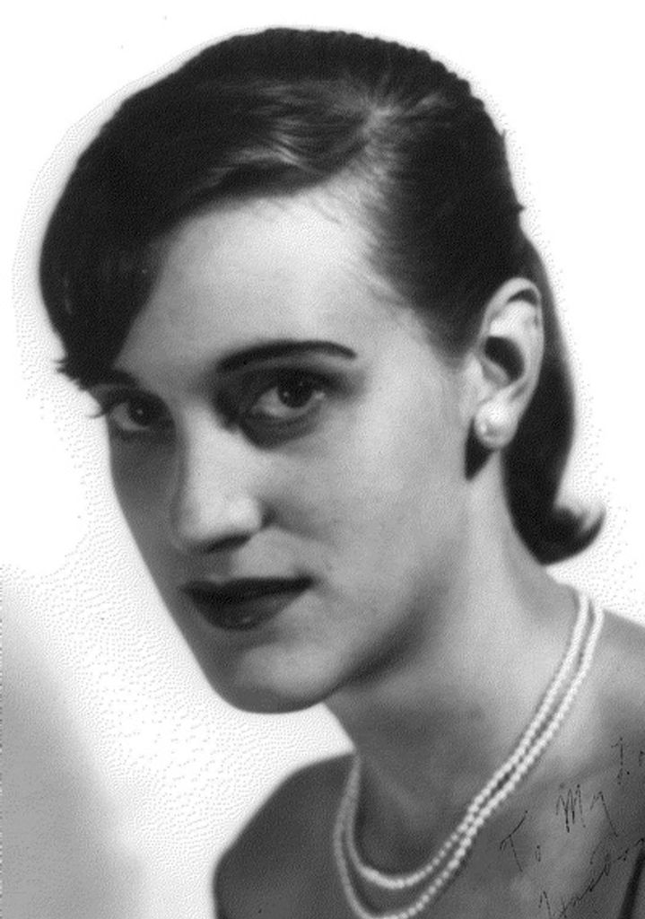 Elizabeth Petersen Profile Photo
