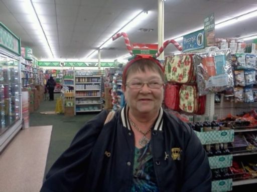 Rose Daubert photo gallery thumbnail 5 of 17