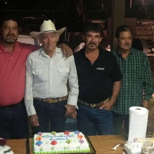 Santos Valdez Sr. photo gallery thumbnail 122 of 151