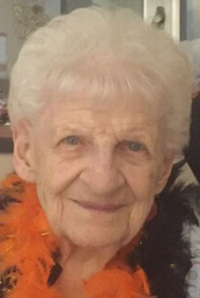 Helen "Chochie" Majka (nee Krugielka)
