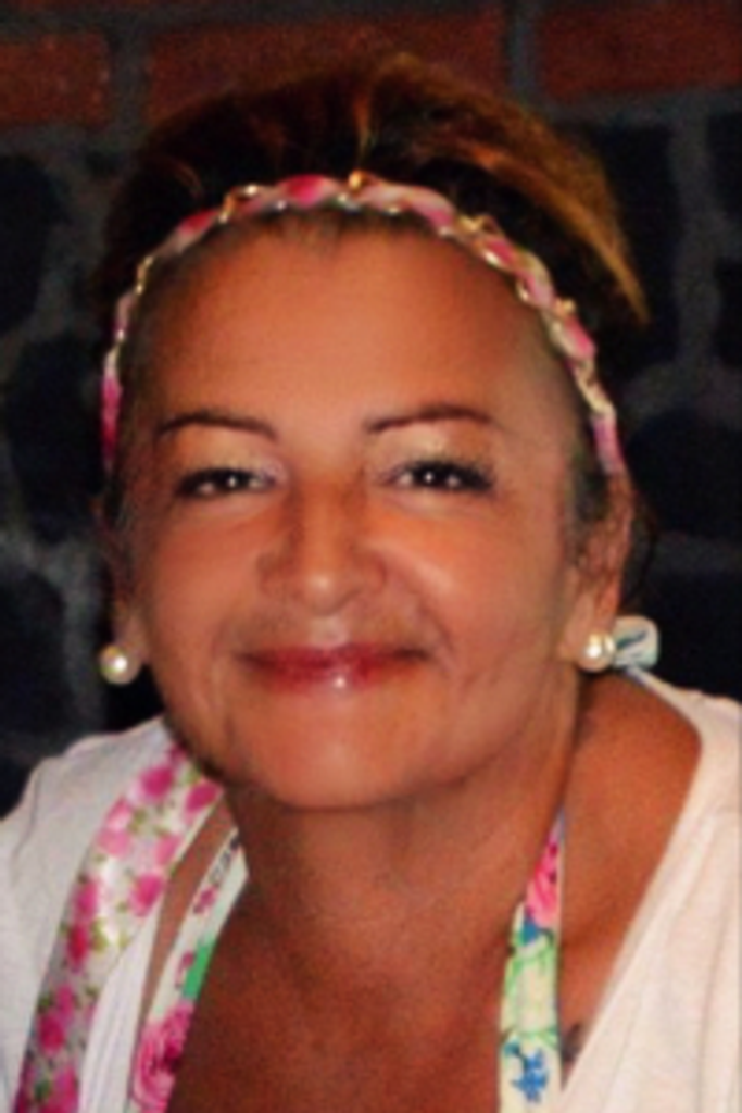 Carla M. (Tavares) Farias