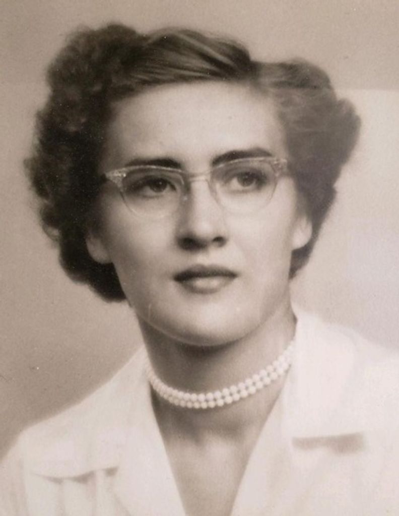 Lorna Mae Crawford Profile Photo