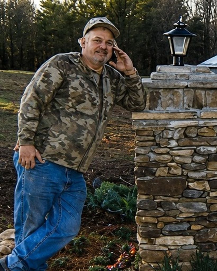 Leland V. Nichols Profile Photo