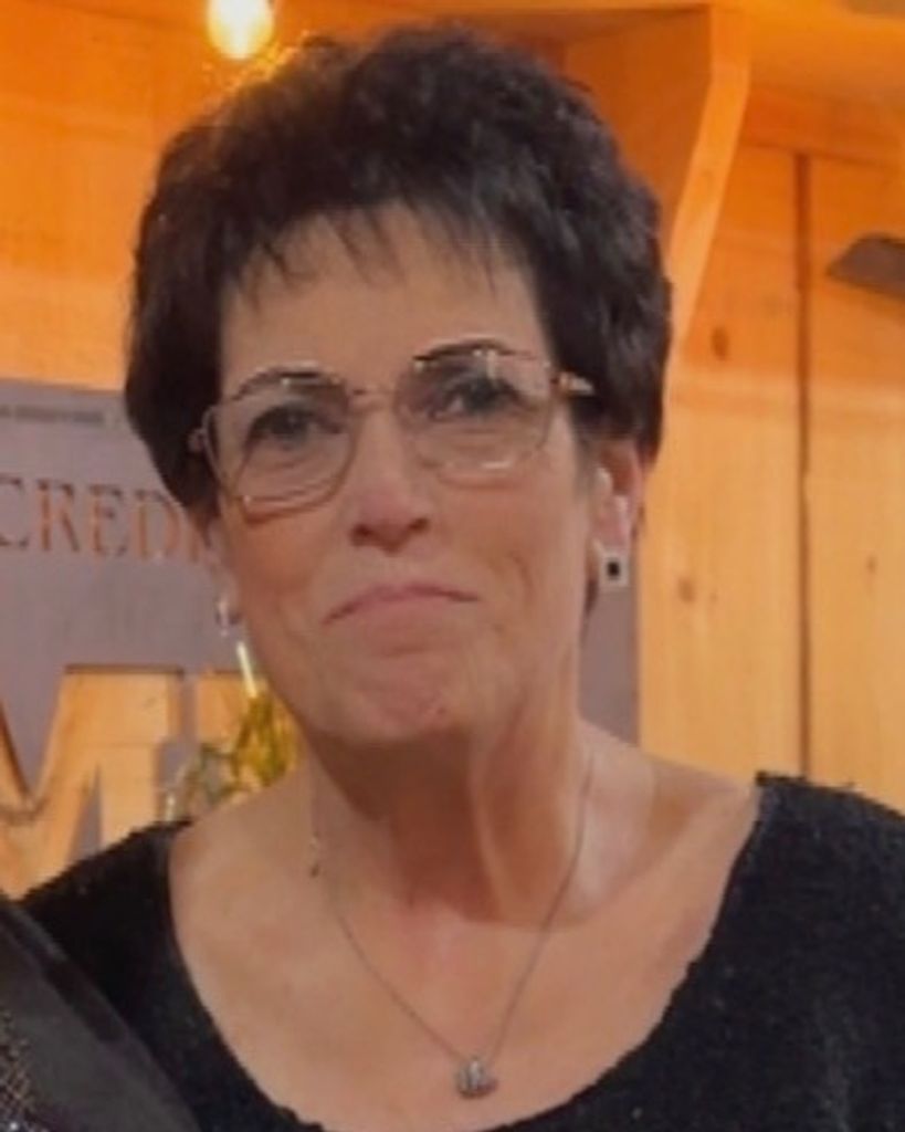 Vicki Harris Brown Profile Photo