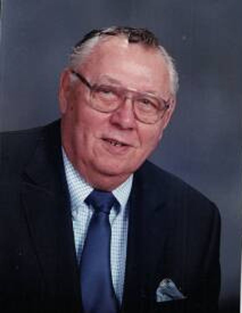 Robert E. Denczak