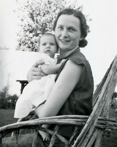 Georgia G Dacus photo gallery thumbnail 22 of 304