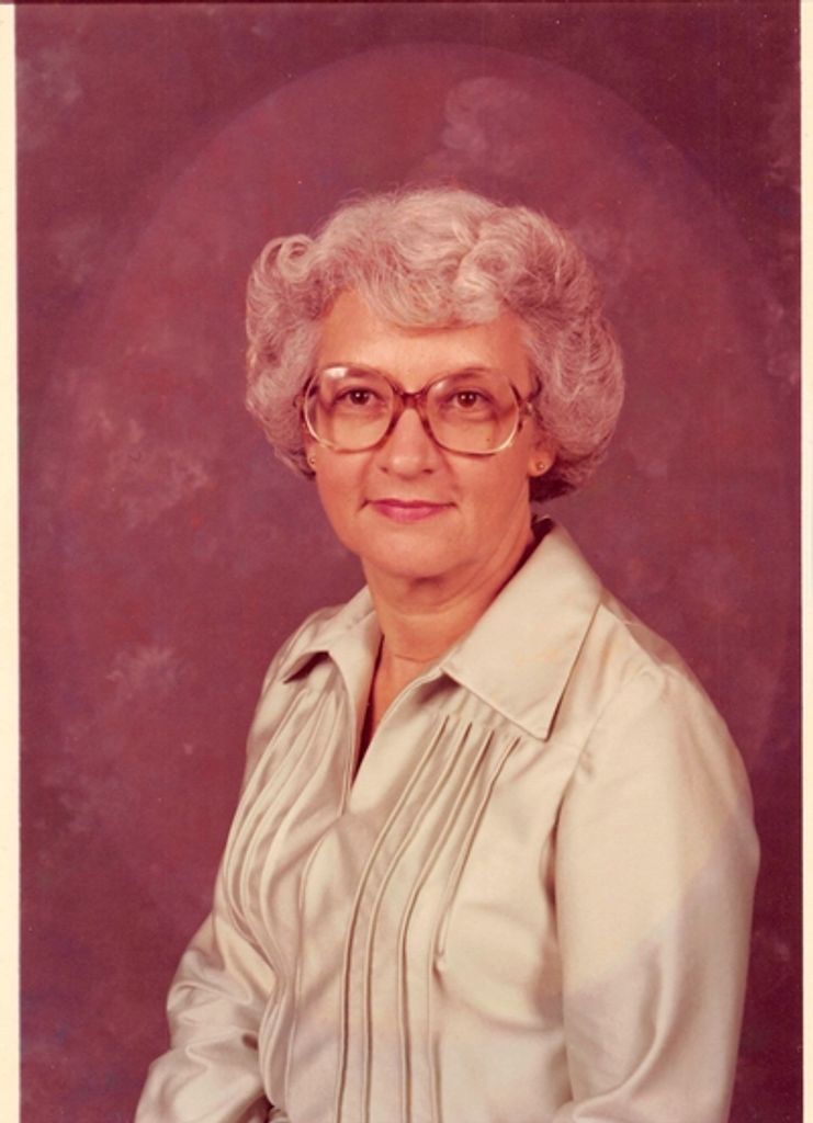 Lola Taylor Douglas Profile Photo