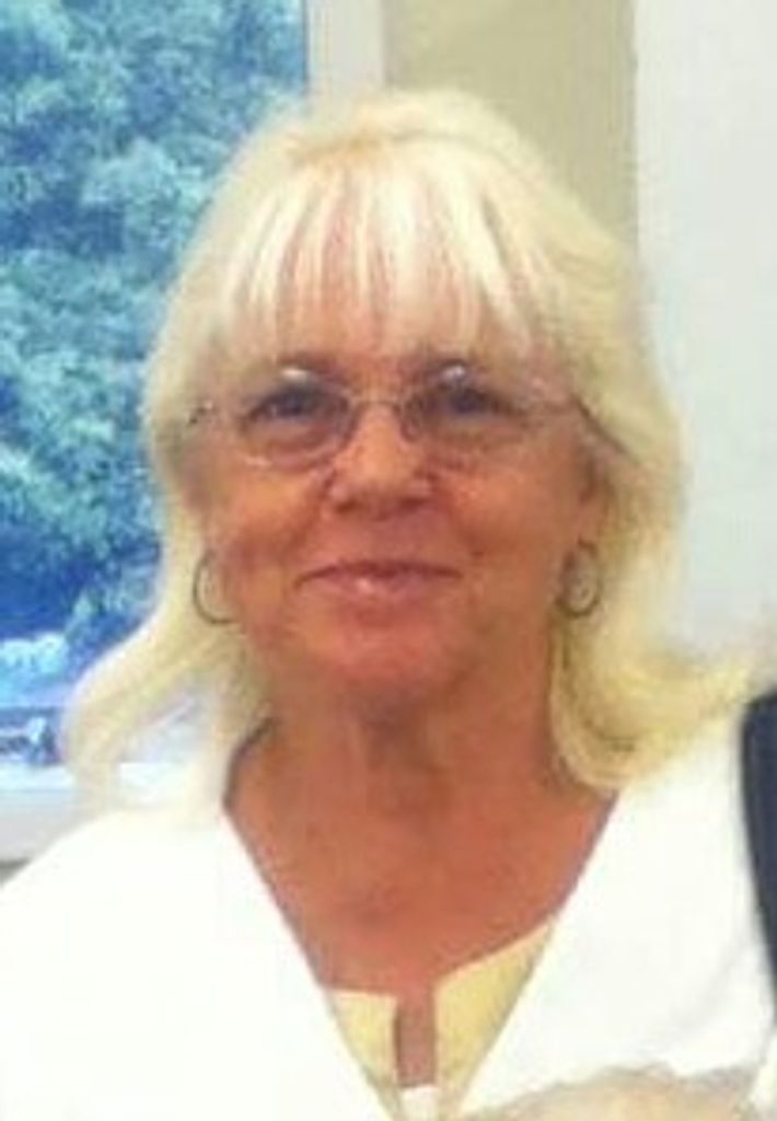Janet Lucille (Walter)  Meredith Profile Photo