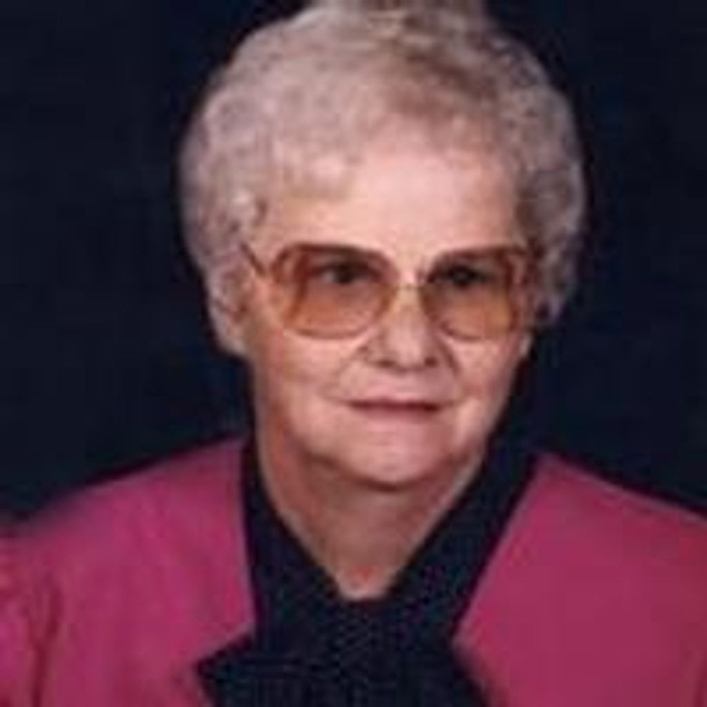 Doris E Qunell