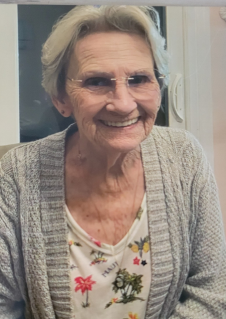 Shirley Greta Hood Profile Photo