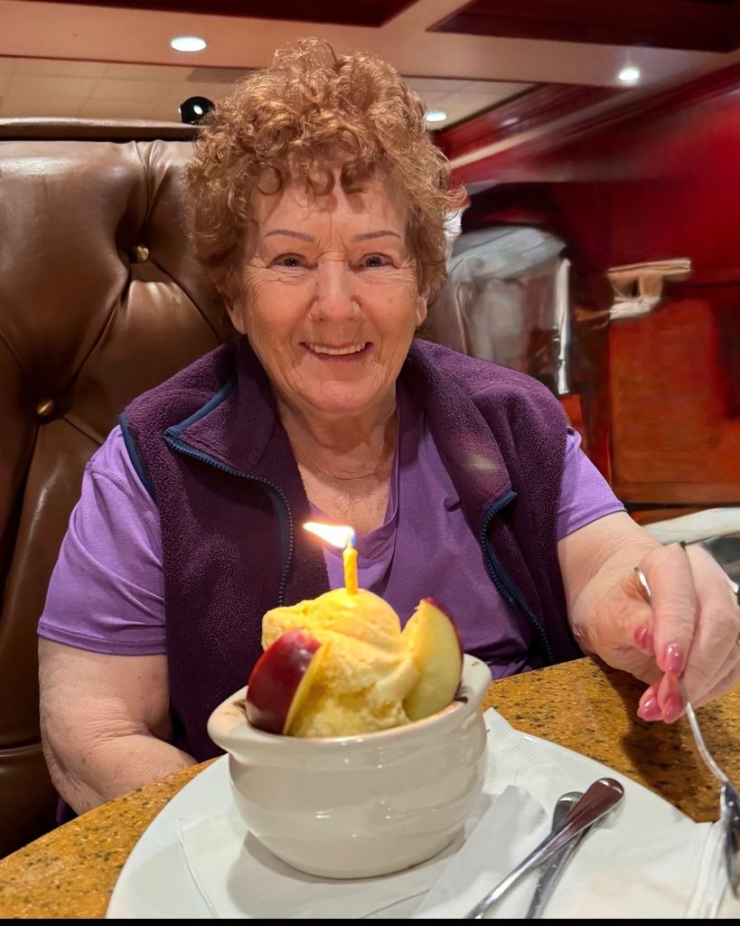 Renee Claire Simon Profile Photo