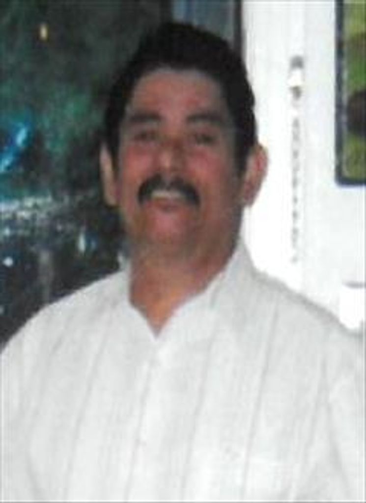 Miguel Larios Castaneda Profile Photo