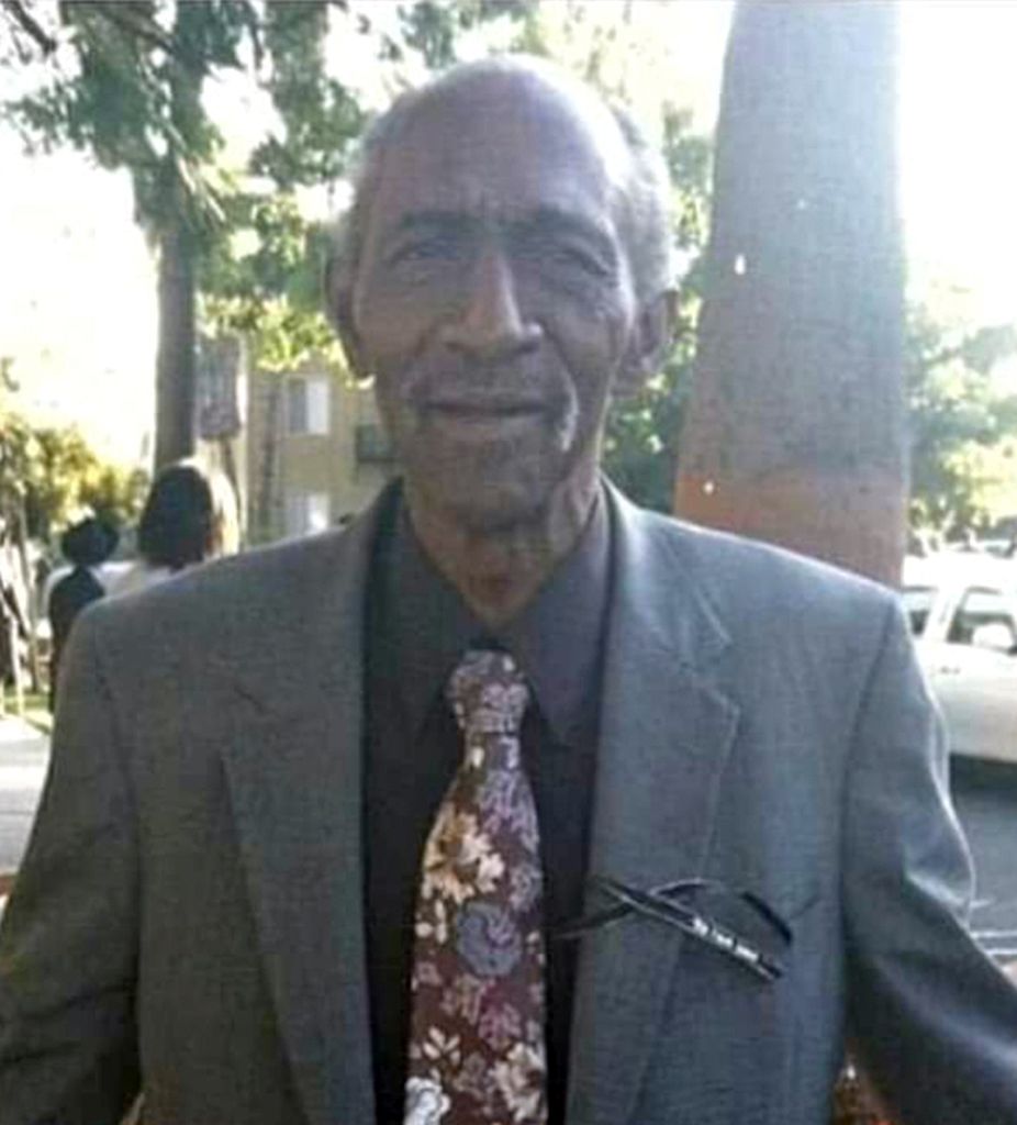 Michael O’Neal Woods