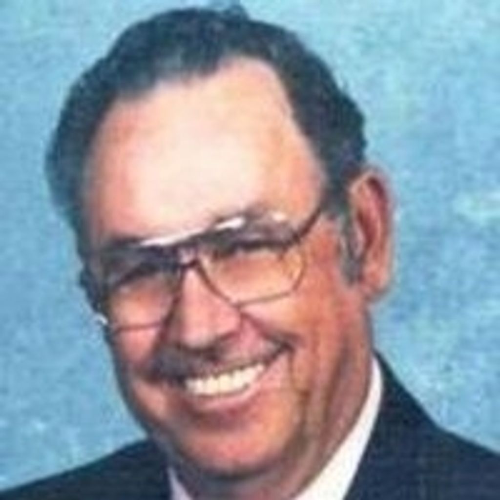 Louis Maroon