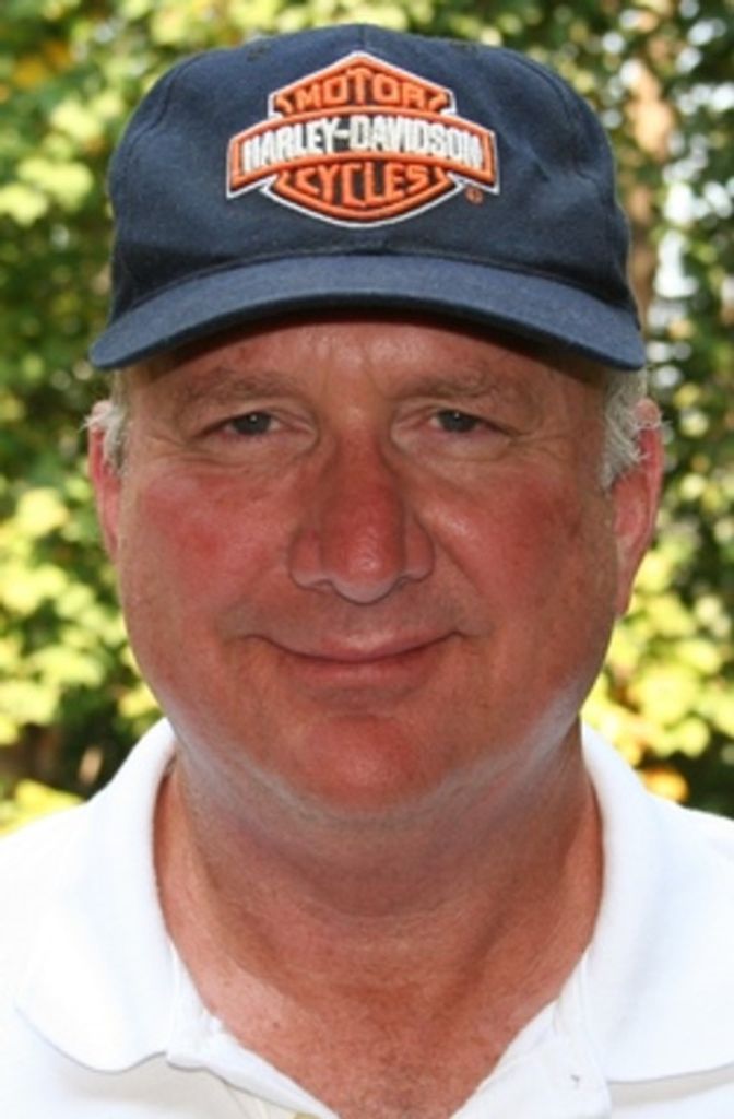Stephen Mallory Hendry Profile Photo