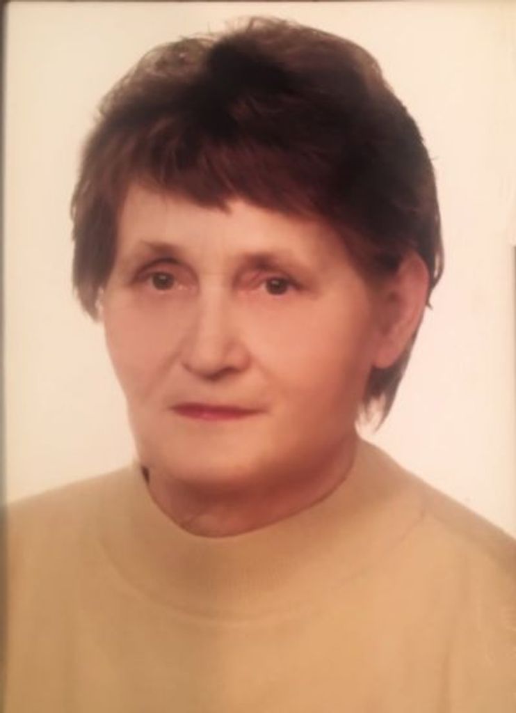 Ewa J Waluszko Profile Photo