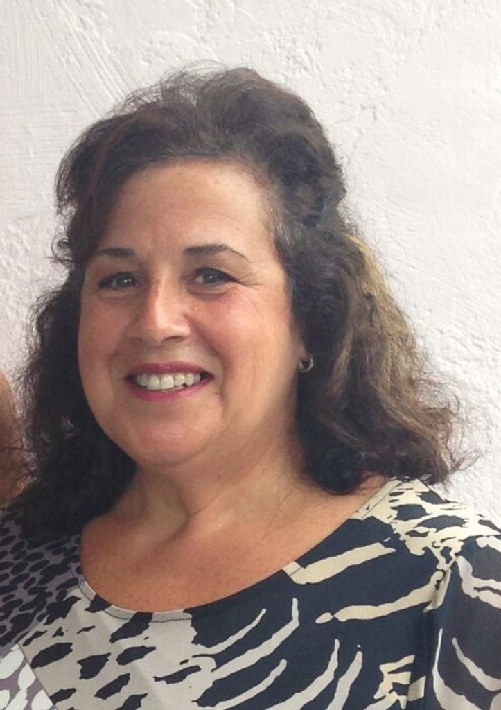 Deborah (Herraiz)  Snyder