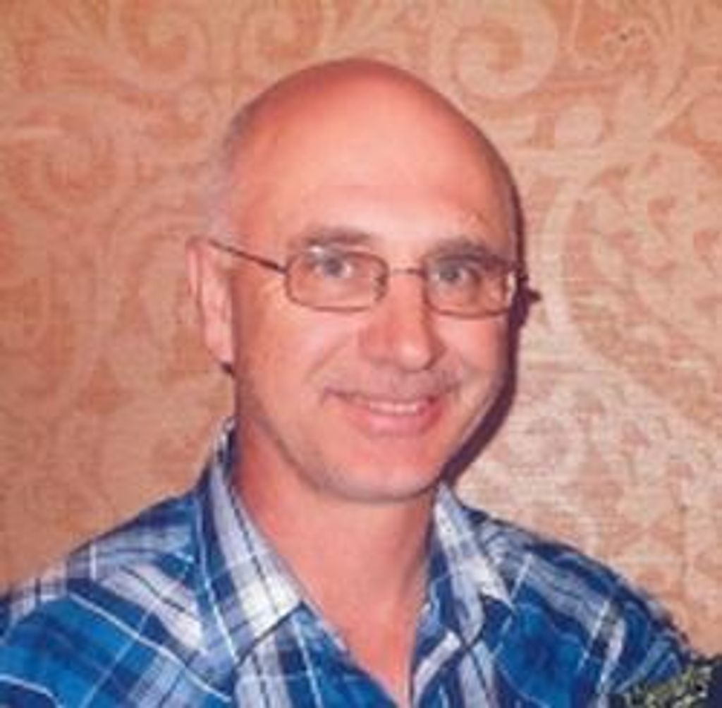 Tim Holzer Profile Photo