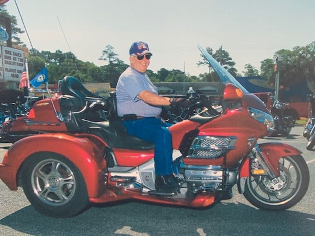 Robert "Bob" Clinton Jones Profile Photo