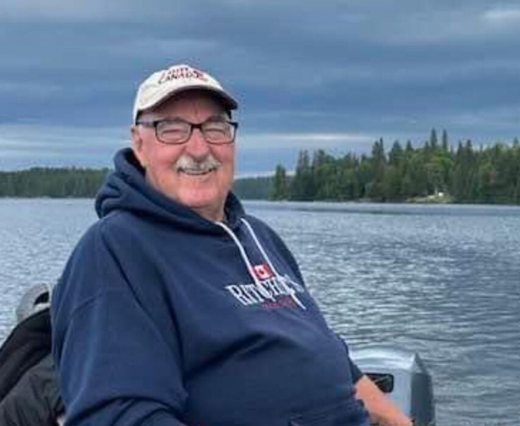 Kenneth "Ken" Raymond Howard Profile Photo